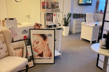 bBOavLZT Nails by Melina
